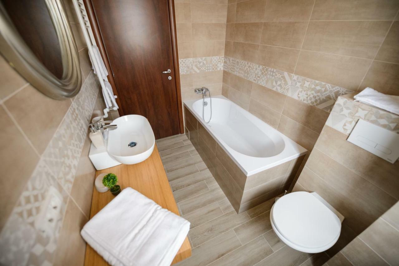 Rbk Residence Нэводари Экстерьер фото